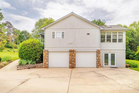 76 Woodland Hills Road Asheville NC 28804