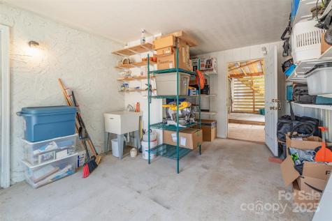 76 Woodland Hills Road Asheville NC 28804