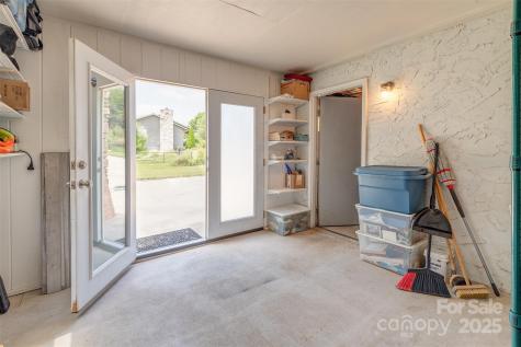 76 Woodland Hills Road Asheville NC 28804