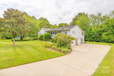 76 Woodland Hills Road Asheville NC 28804