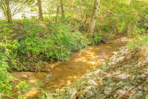 76 Woodland Hills Road Asheville NC 28804