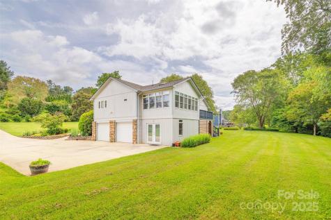 76 Woodland Hills Road Asheville NC 28804