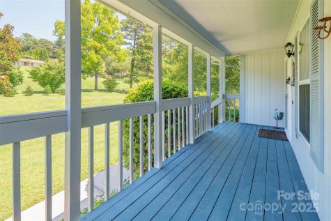 76 Woodland Hills Road Asheville NC 28804