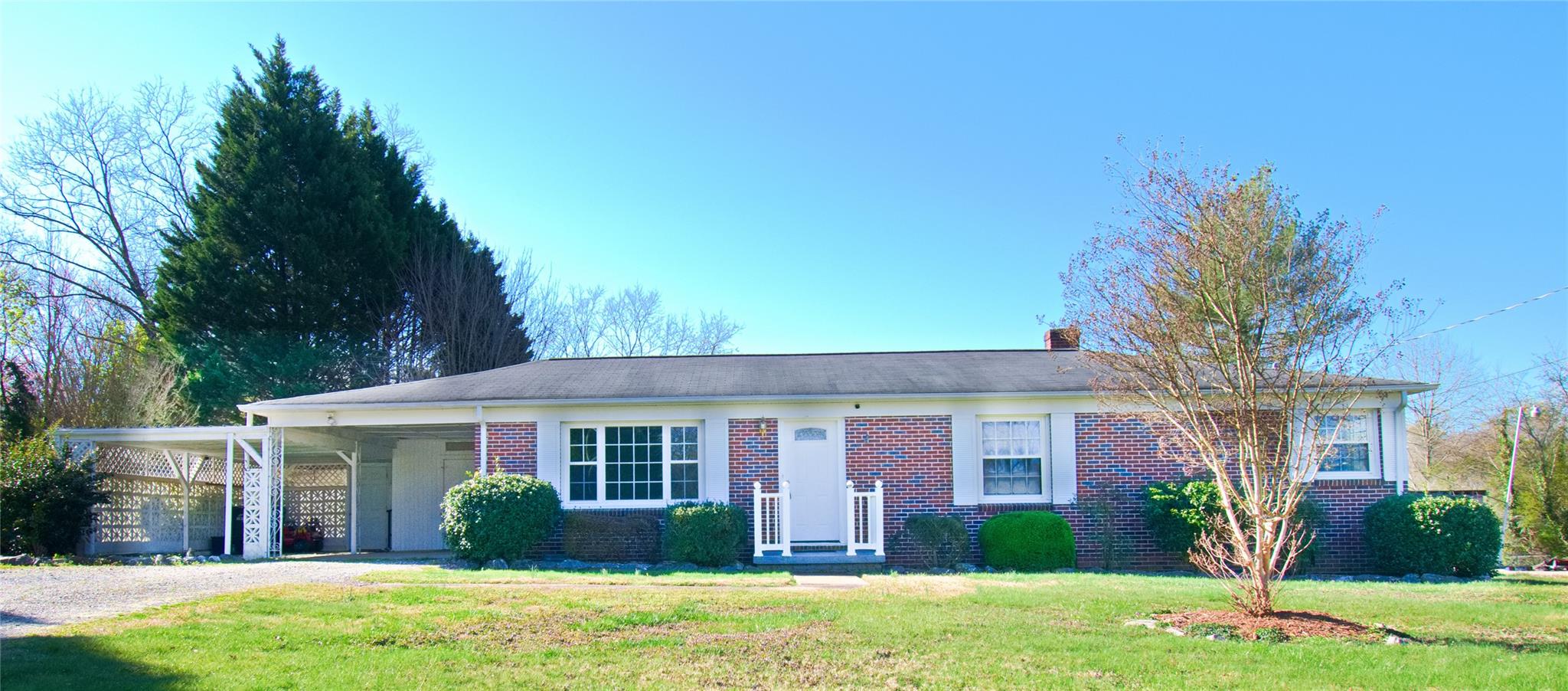 1230 27th Avenue NE Hickory NC 28601