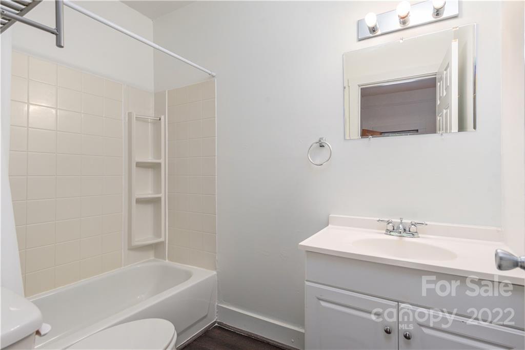 5 Pelzer Street Asheville NC 28804
