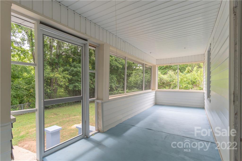 5 Pelzer Street Asheville NC 28804