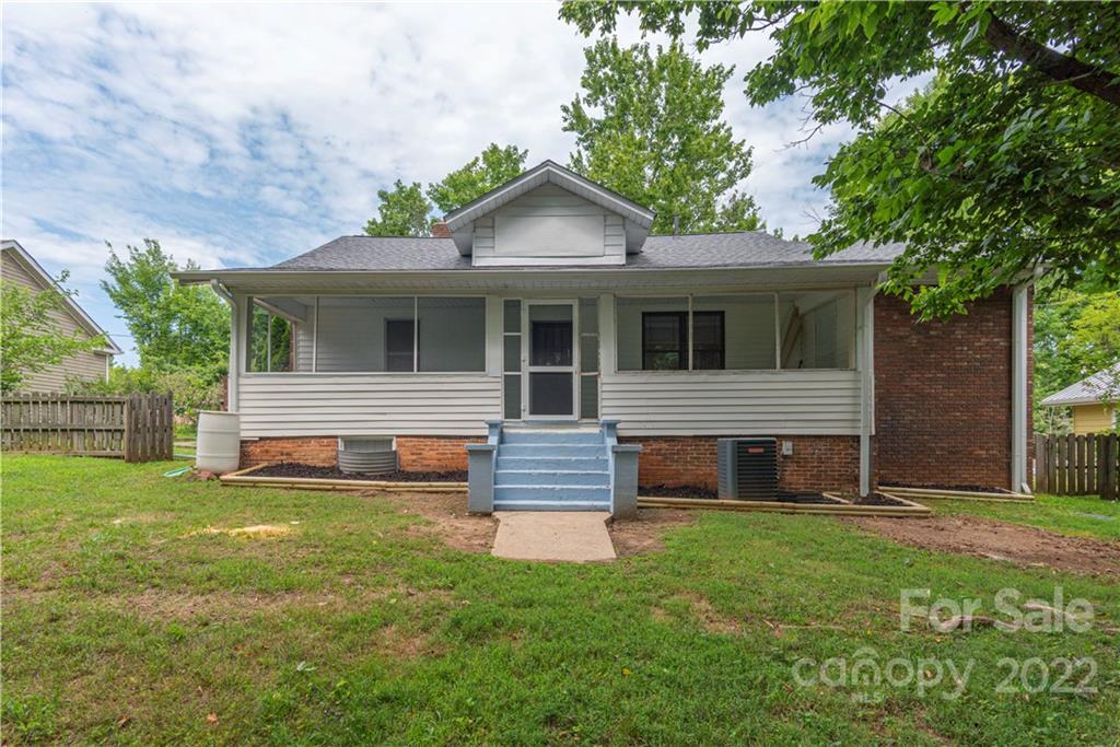 5 Pelzer Street Asheville NC 28804