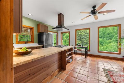 1146 Thomas Branch Road Marshall NC 28753