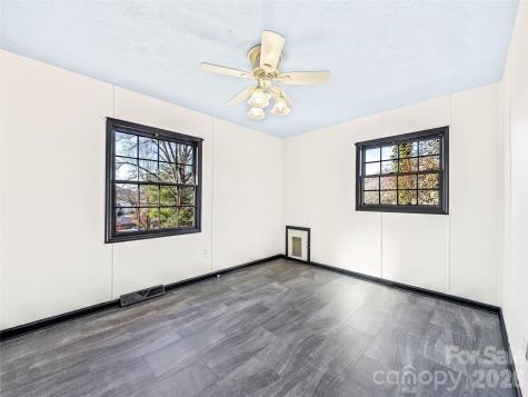 34 Southwicke Drive Arden NC 28704