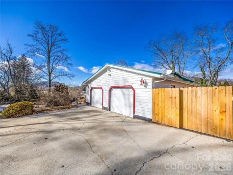 34 Southwicke Drive Arden NC 28704