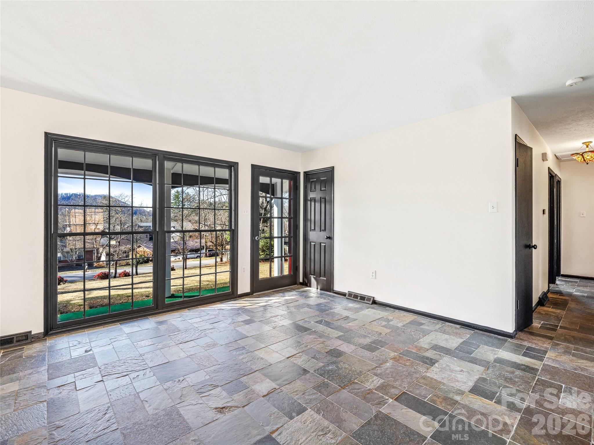 34 Southwicke Drive Arden NC 28704