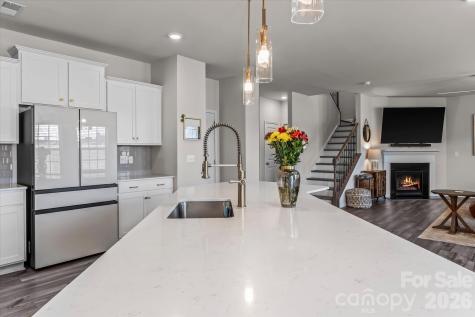 7418 Echoing Hills Lane Maiden NC 28650