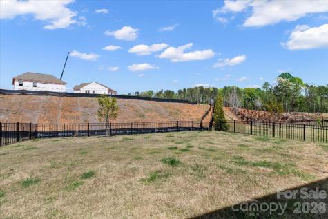 7418 Echoing Hills Lane Maiden NC 28650