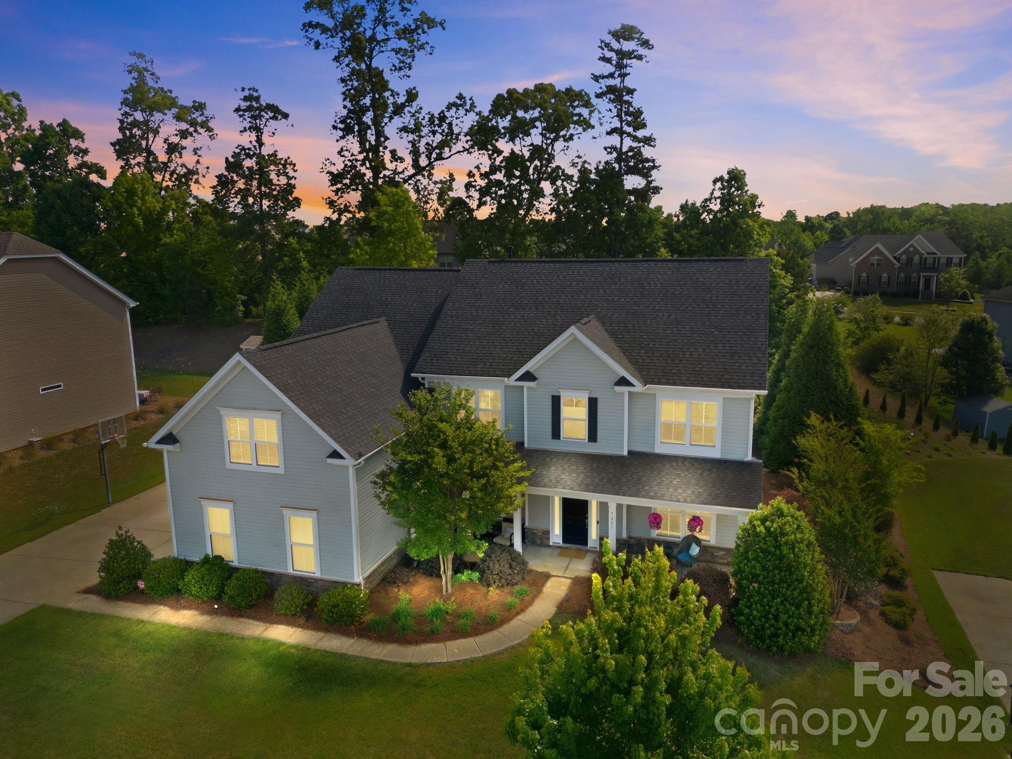 7223 Old Valley Way Harrisburg NC 28075