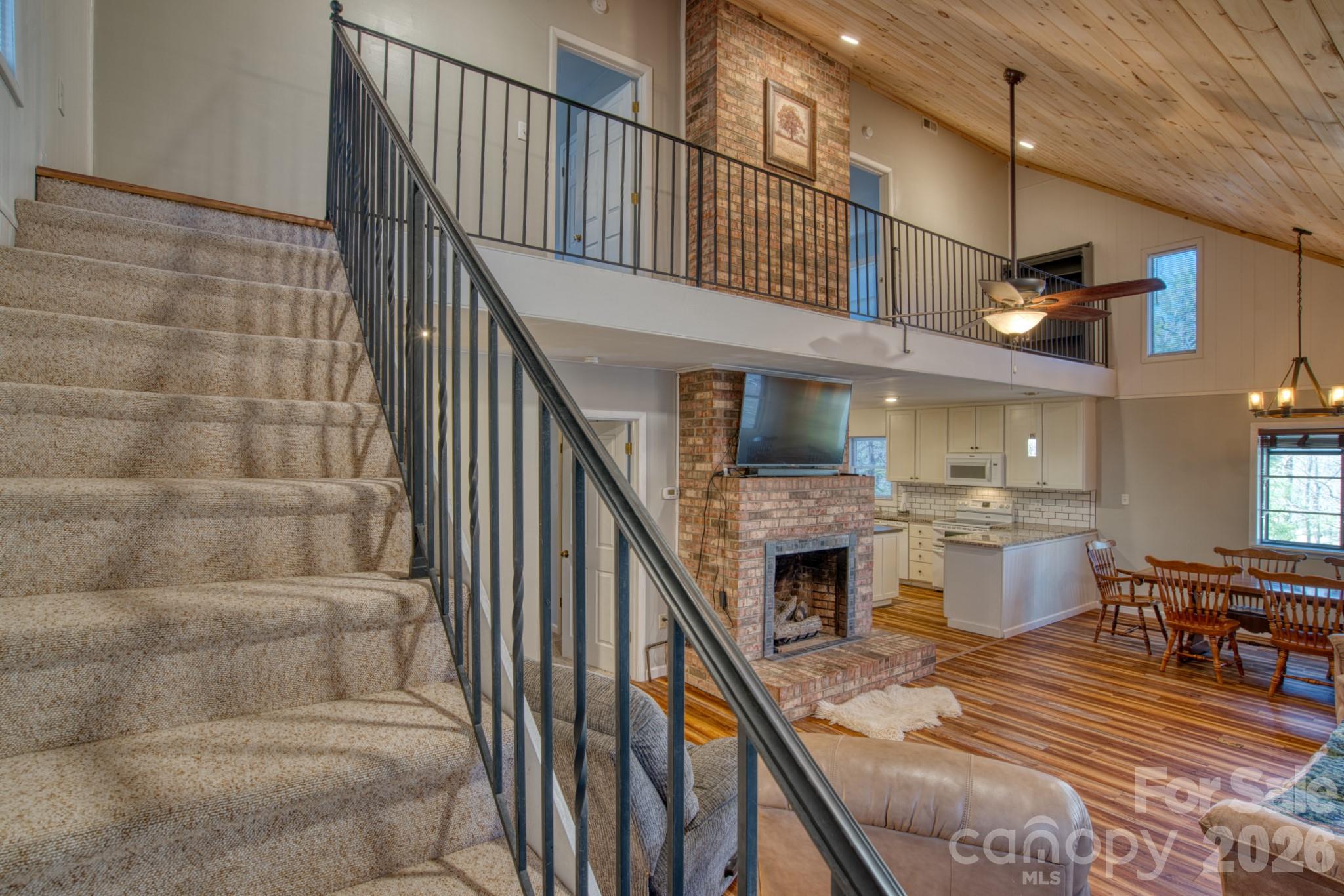 46 Wahuhu Court Brevard NC 28712