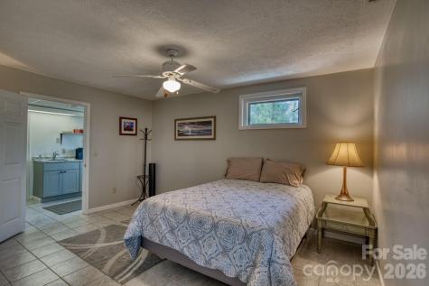 46 Wahuhu Court Brevard NC 28712