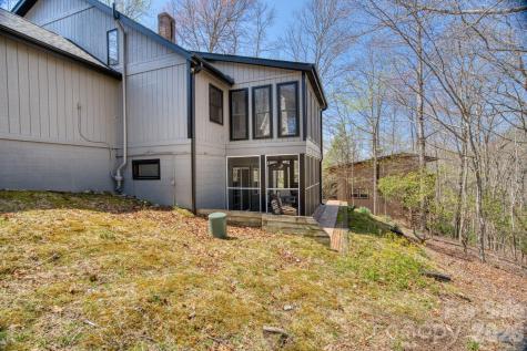 46 Wahuhu Court Brevard NC 28712
