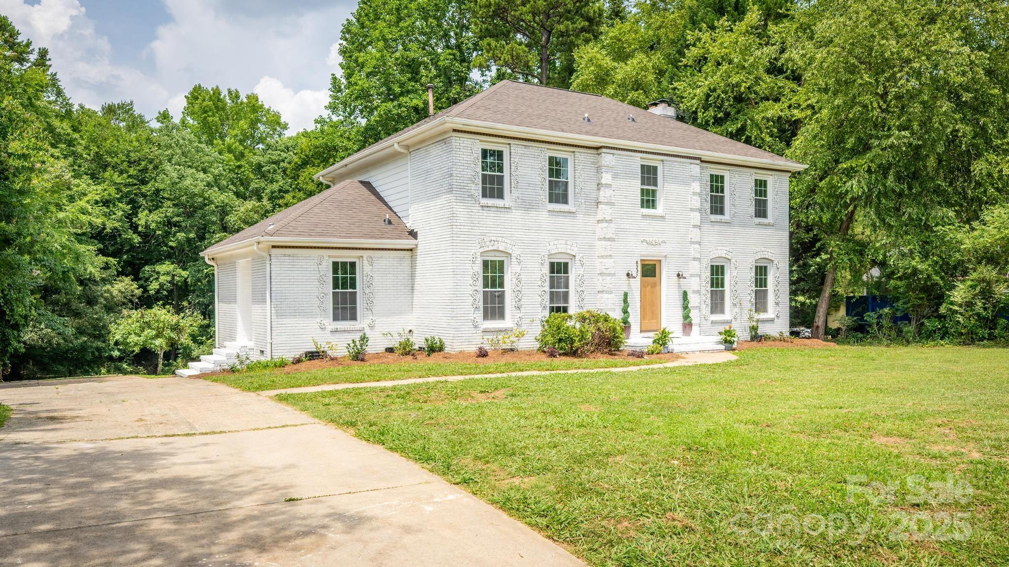 8337 Norcroft Drive Charlotte NC 28269