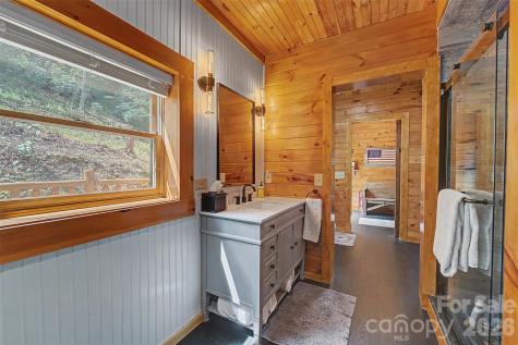 91 Double Springs Road Almond NC 28702