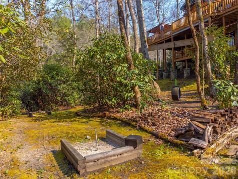 91 Double Springs Road Almond NC 28702