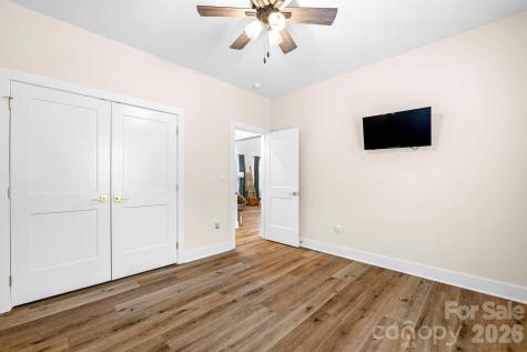 2462 Shoal Road Crouse NC 28033