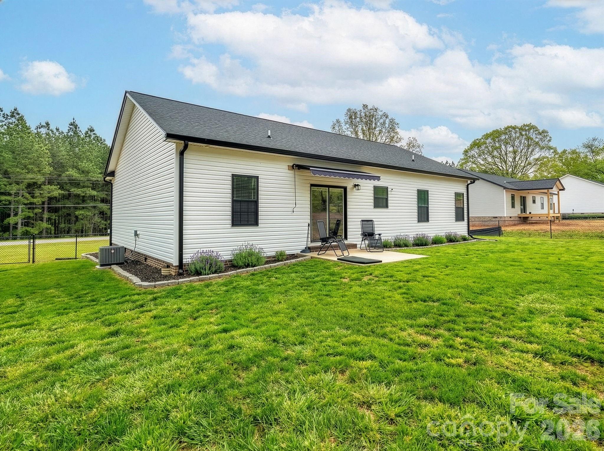 2462 Shoal Road Crouse NC 28033