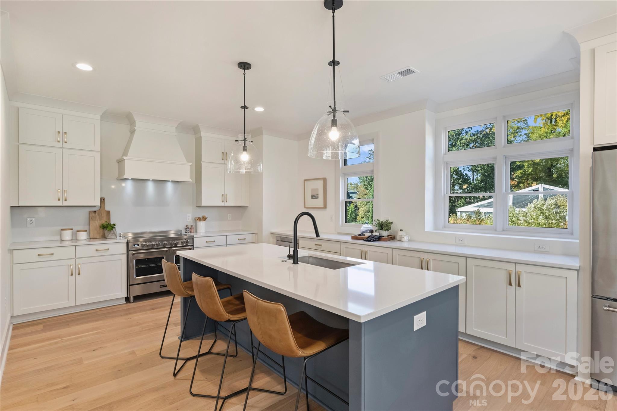 2027 Thurmond Place Charlotte NC 28205
