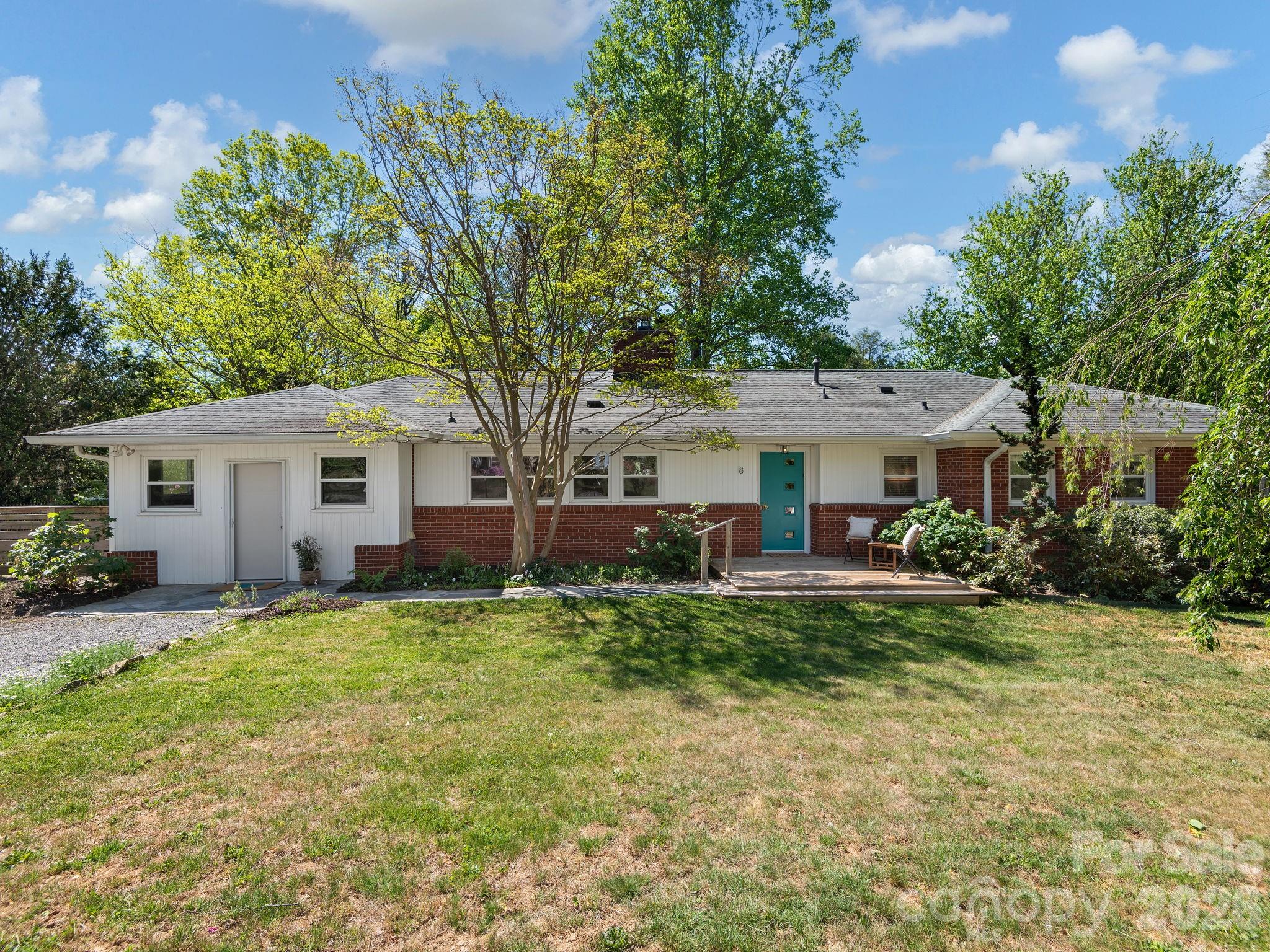Asheville NC, 8 Fernlawn Road
