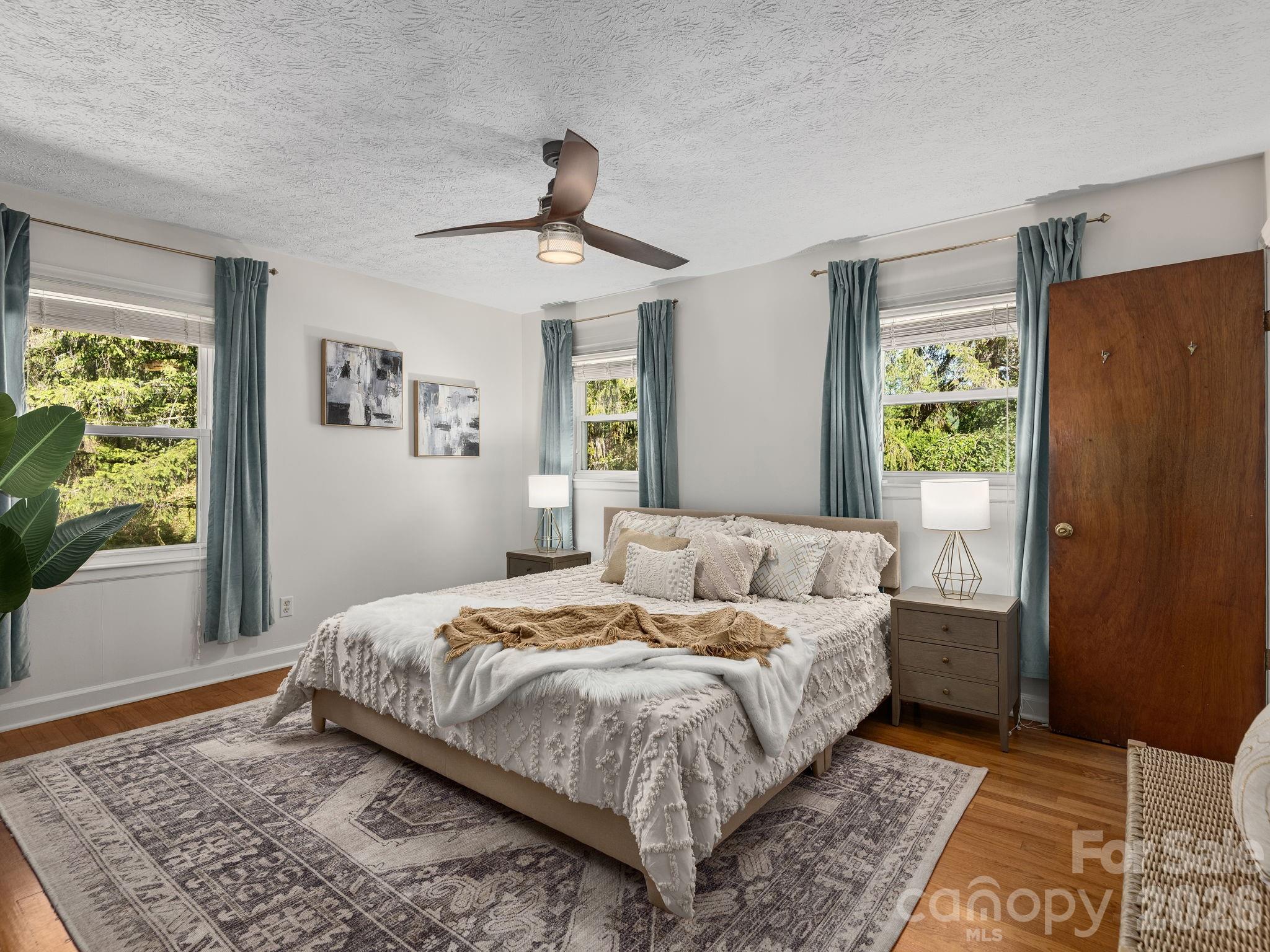 8 Fernlawn Road Asheville NC 28805