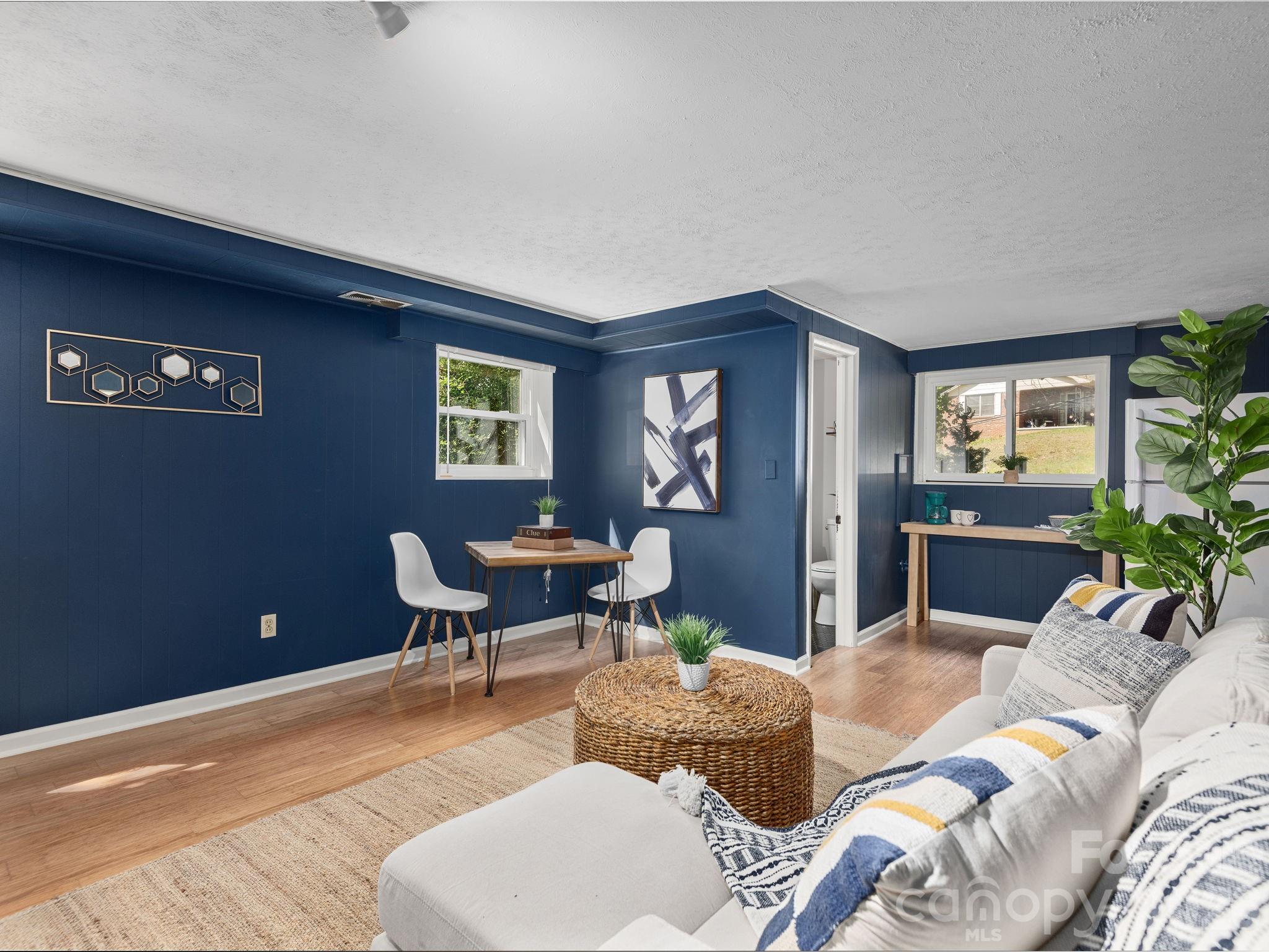 8 Fernlawn Road Asheville NC 28805