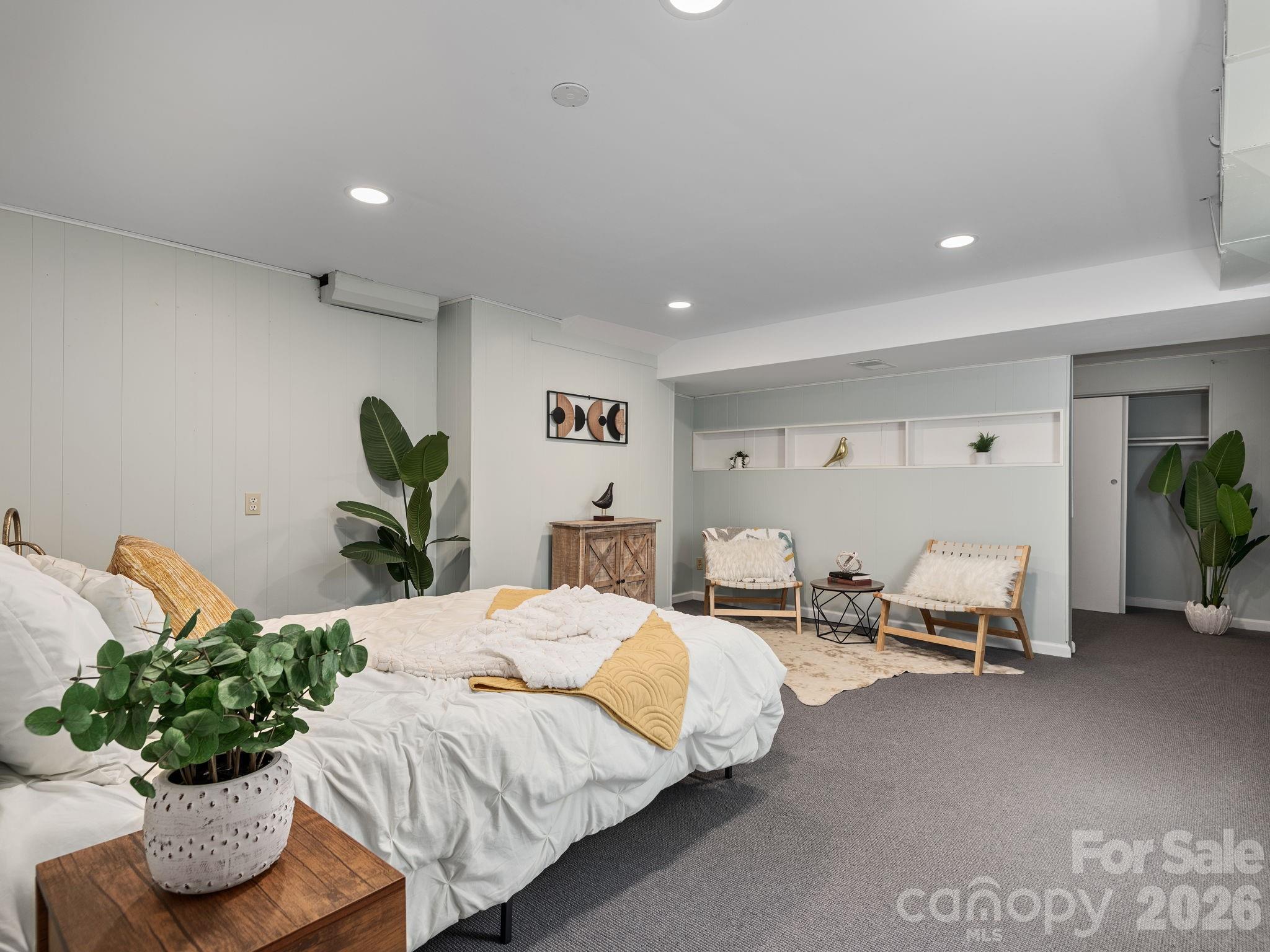 8 Fernlawn Road Asheville NC 28805