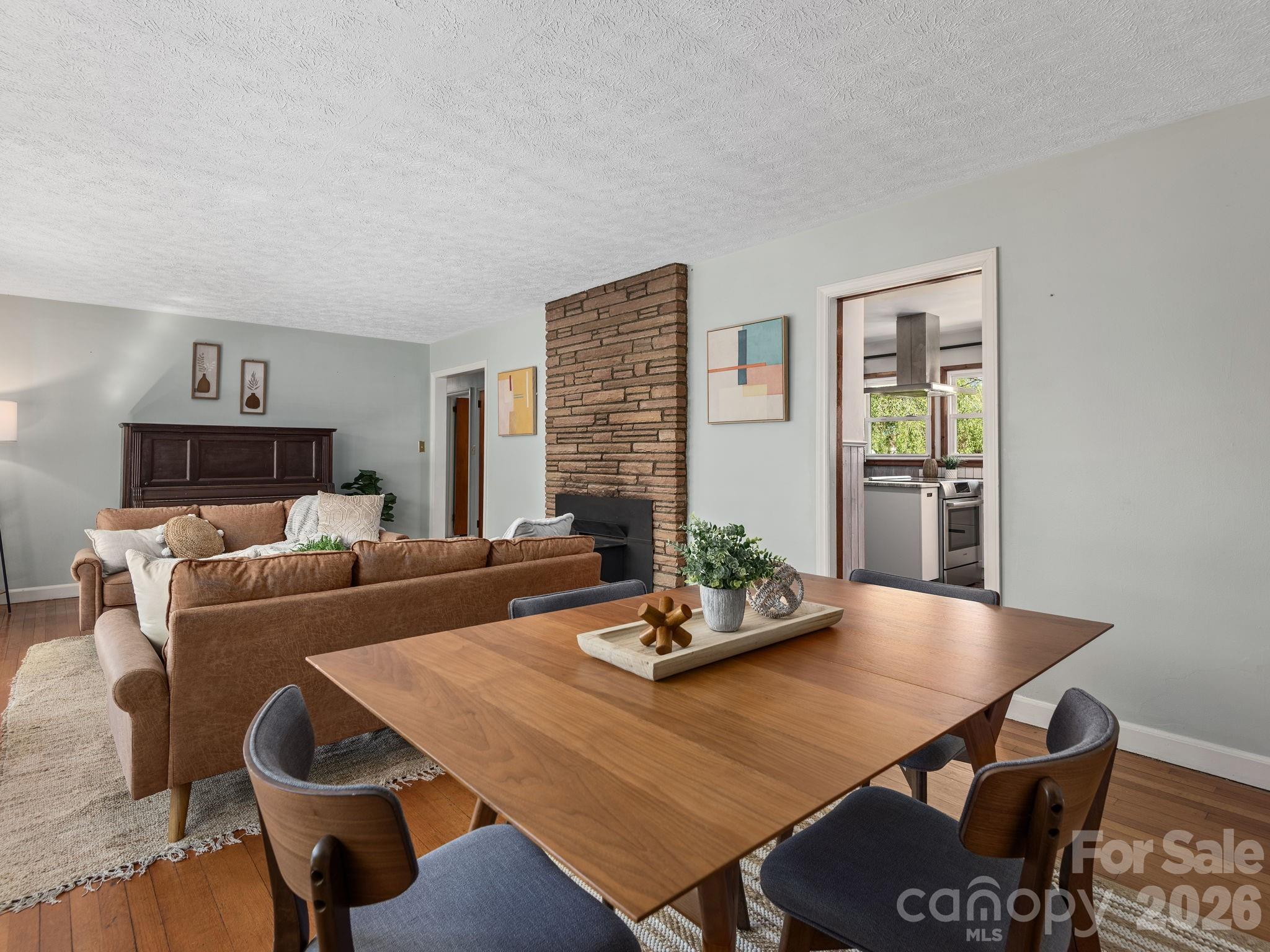 8 Fernlawn Road Asheville NC 28805