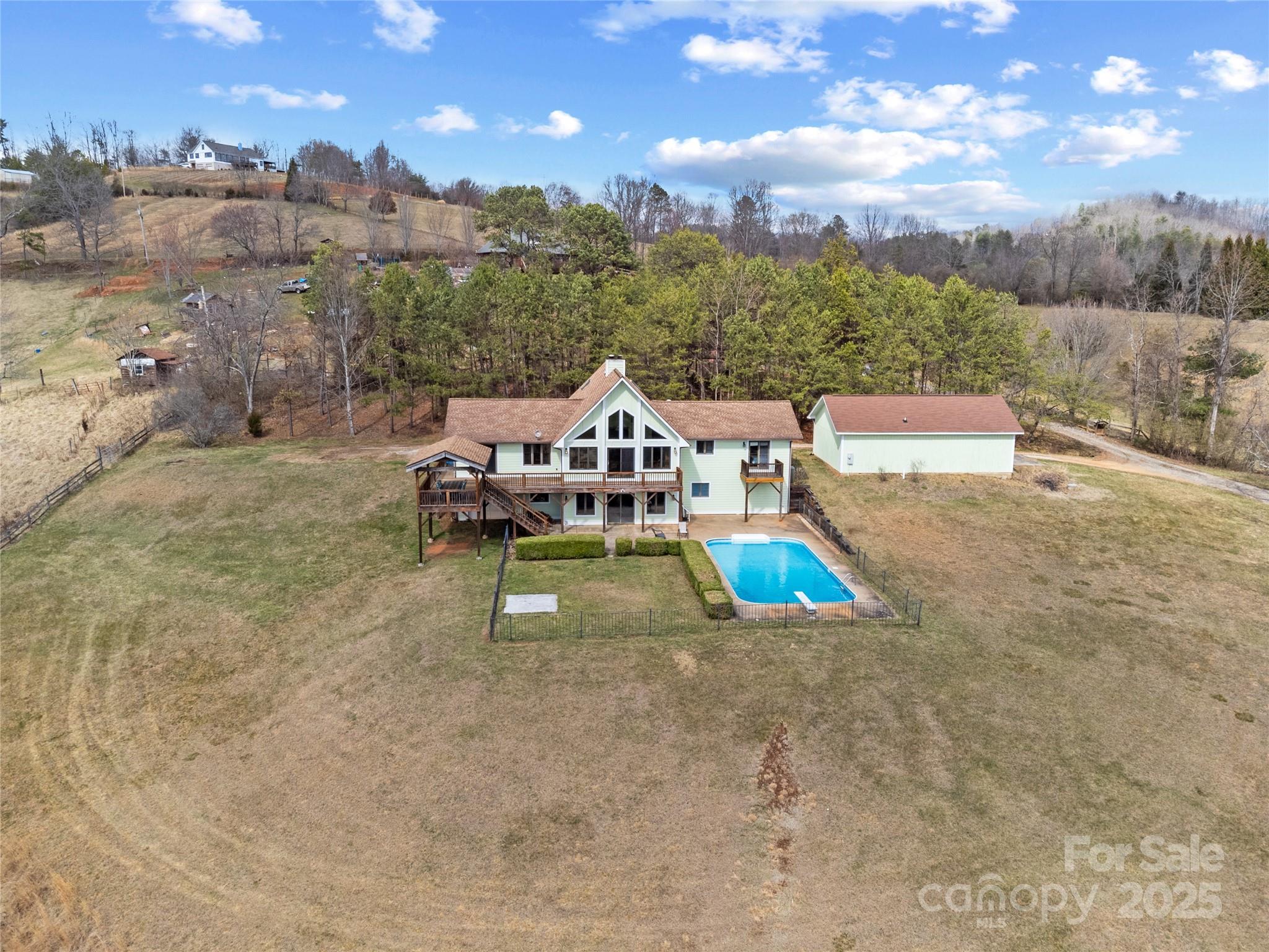 33 Selby Court Marshall NC 28753