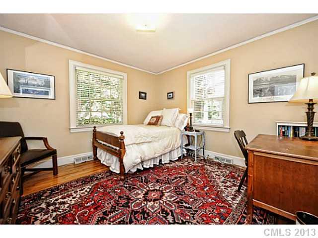 2131 Bay Street Charlotte NC 28205