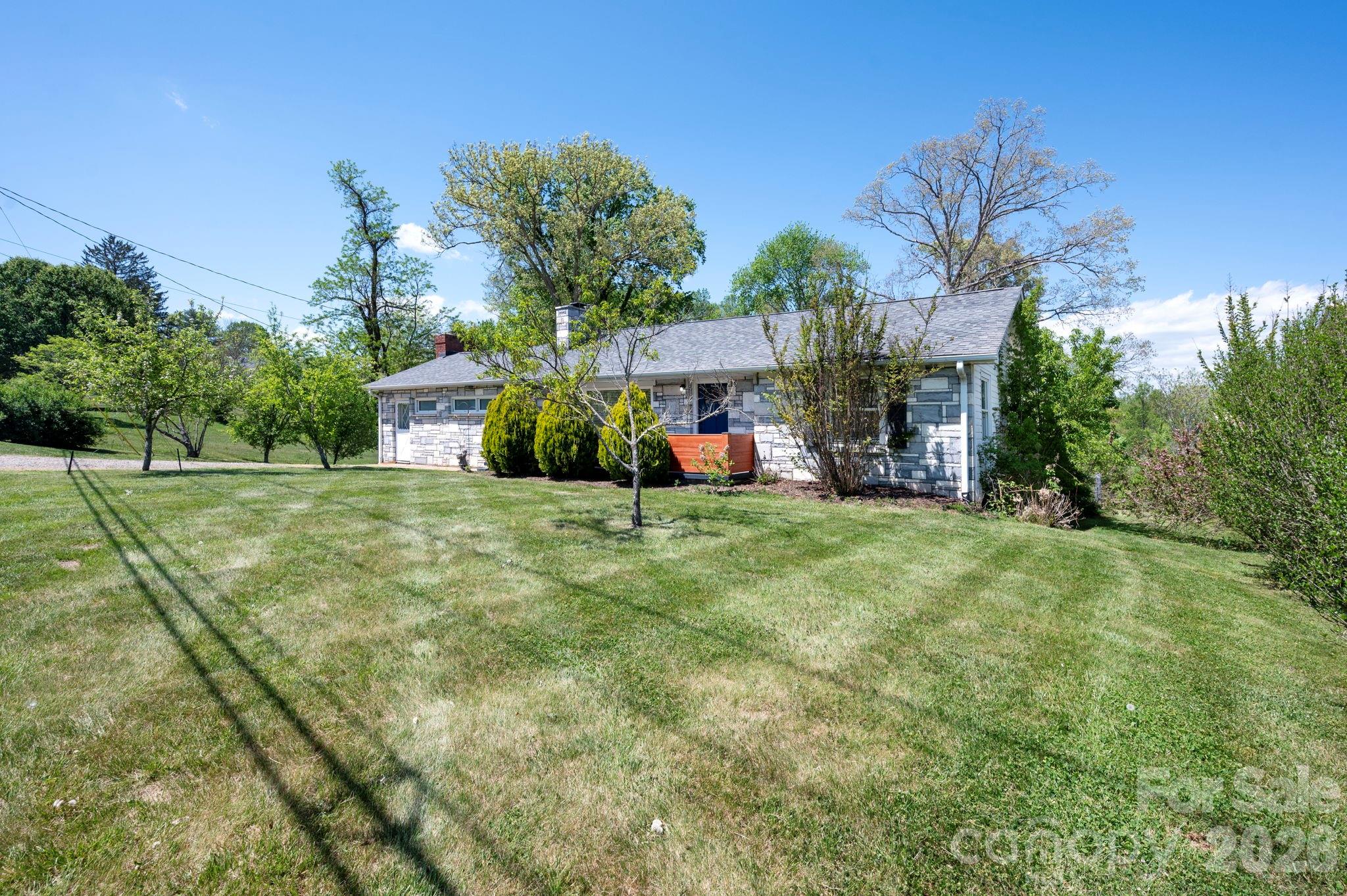 298 Erwin Hills Road Asheville NC 28806