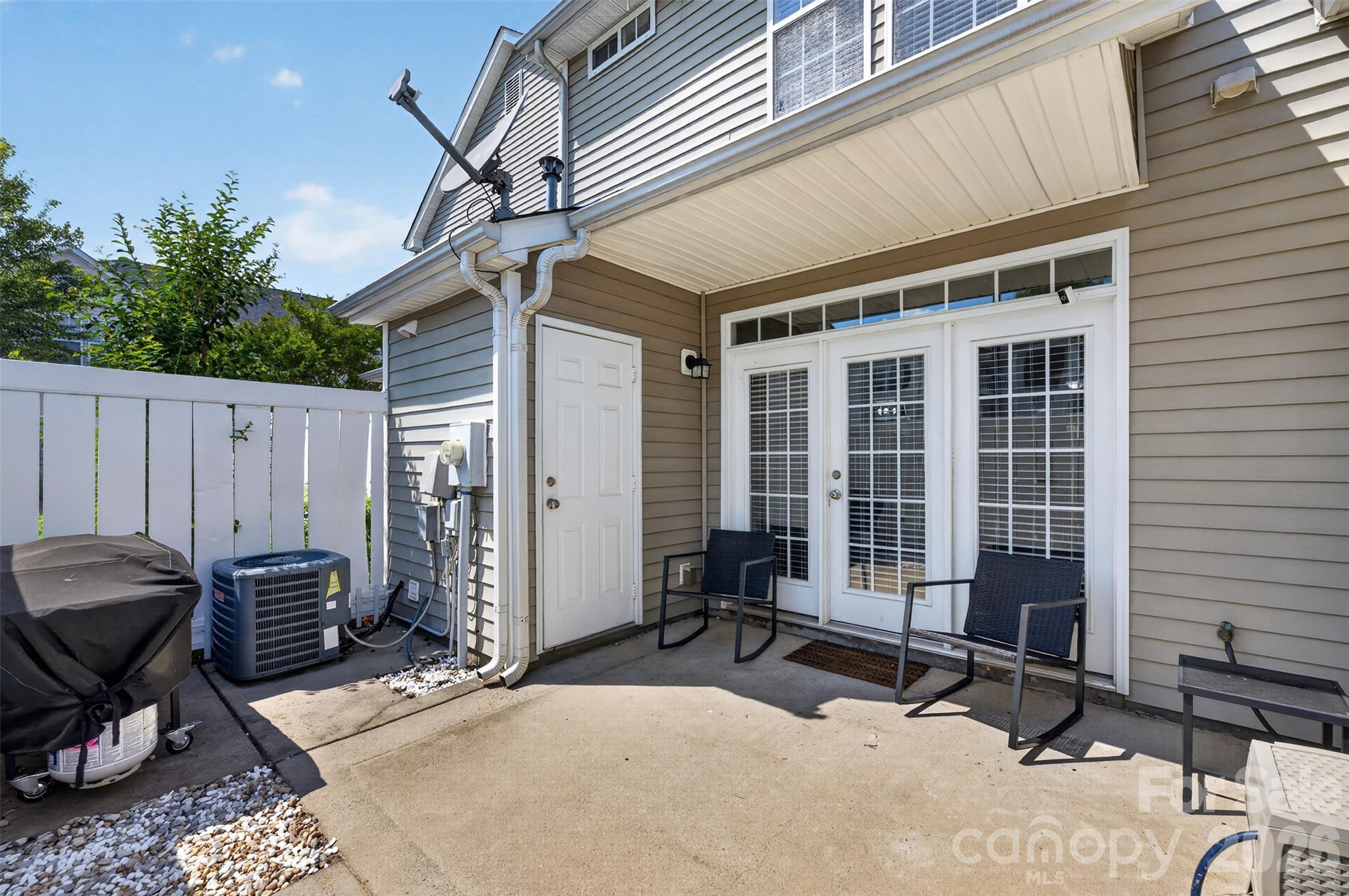 4071 Center Place Drive Harrisburg NC 28075