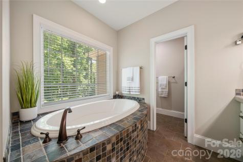 686 White Oaks Road Mooresville NC 28115