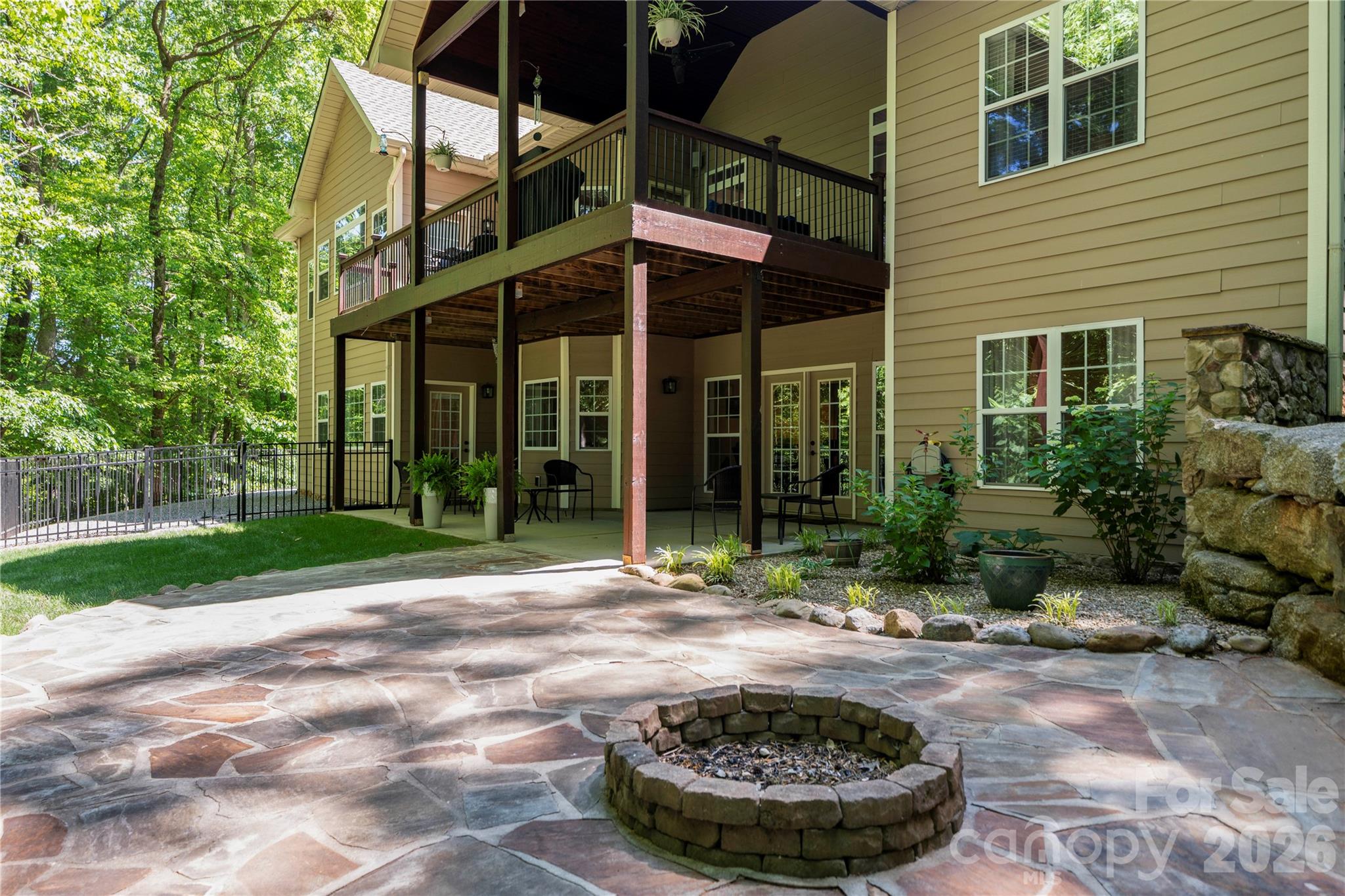 686 White Oaks Road Mooresville NC 28115