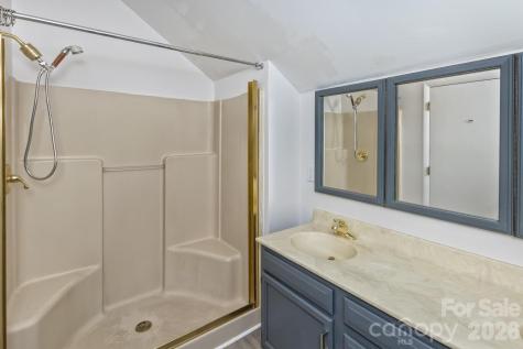 53 Benfield Road Weaverville NC 28787