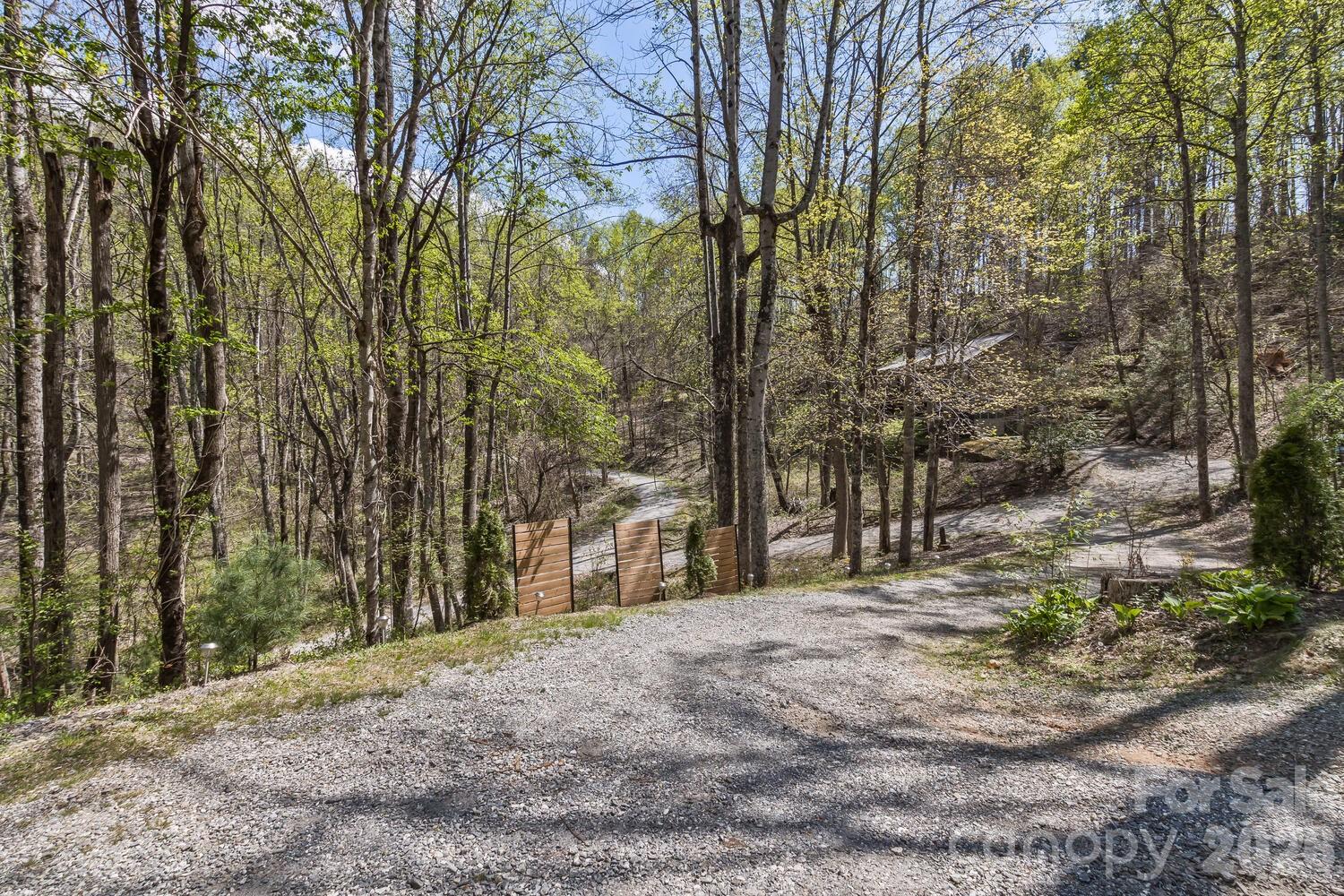 53 Benfield Road Weaverville NC 28787