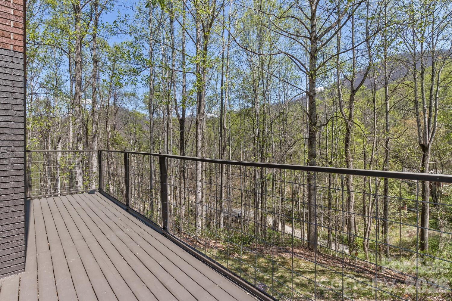 53 Benfield Road Weaverville NC 28787