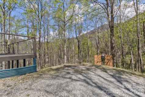 53 Benfield Road Weaverville NC 28787