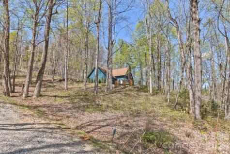 53 Benfield Road Weaverville NC 28787