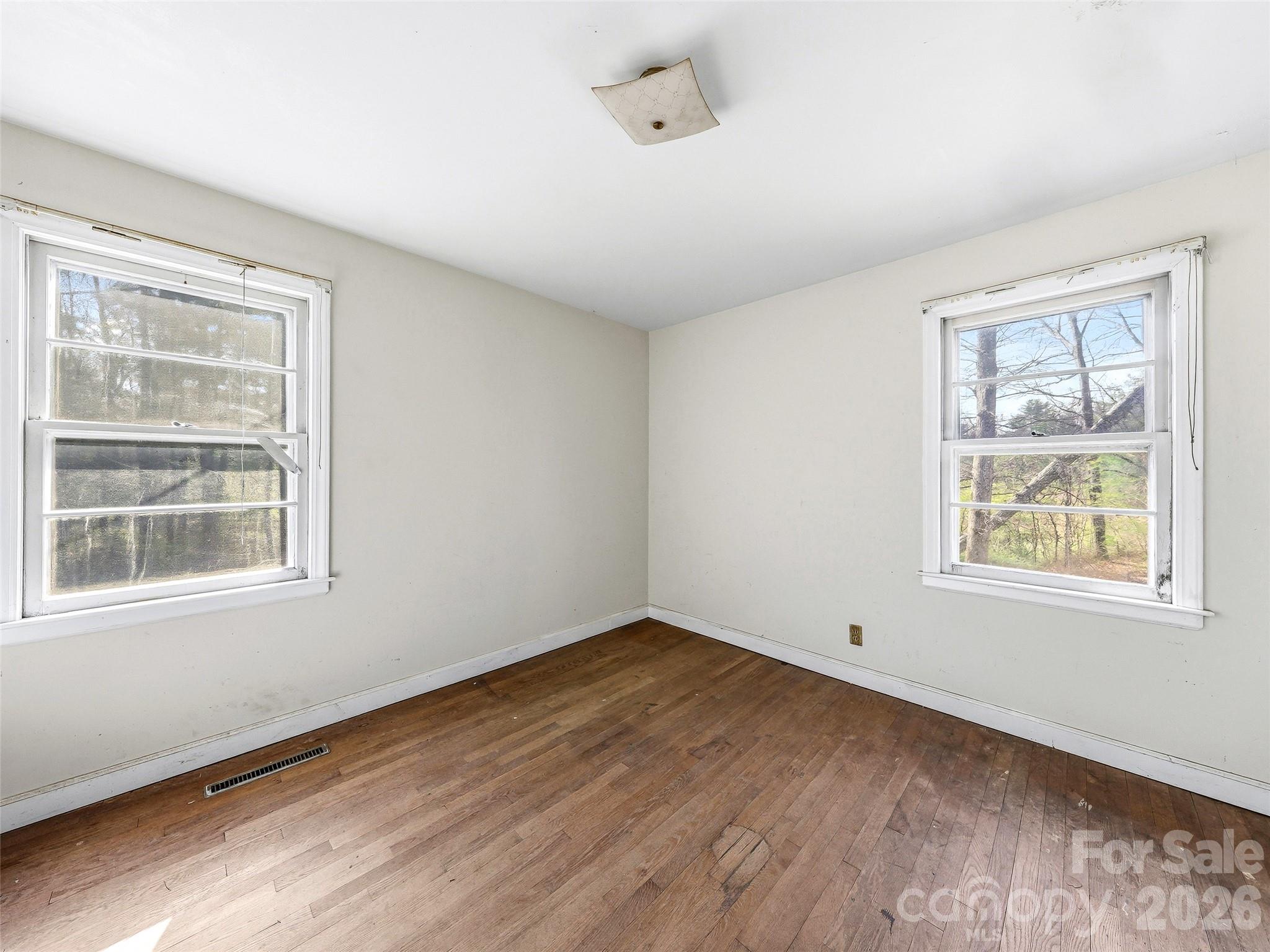984 Pace Road Hendersonville NC 28792