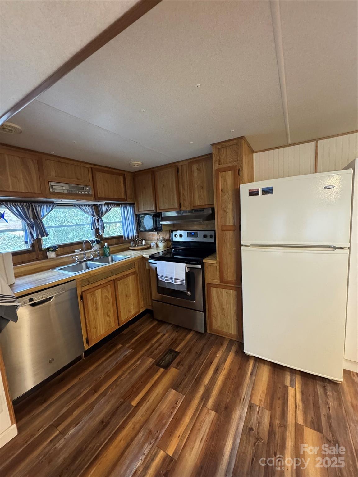 103 Teaberry Lane Newland NC 28657