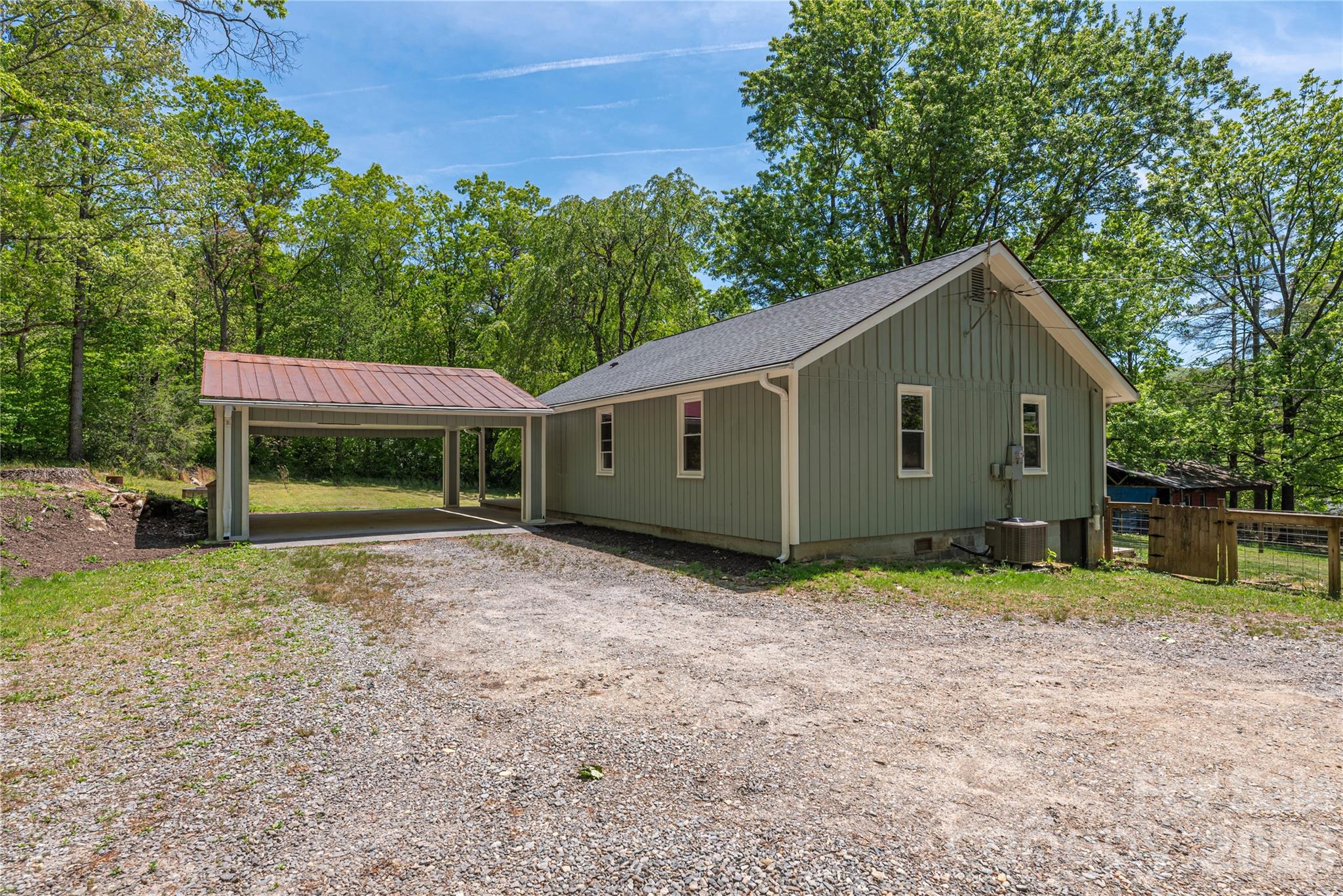35 Grey Rock Valley Black Mountain NC 28711