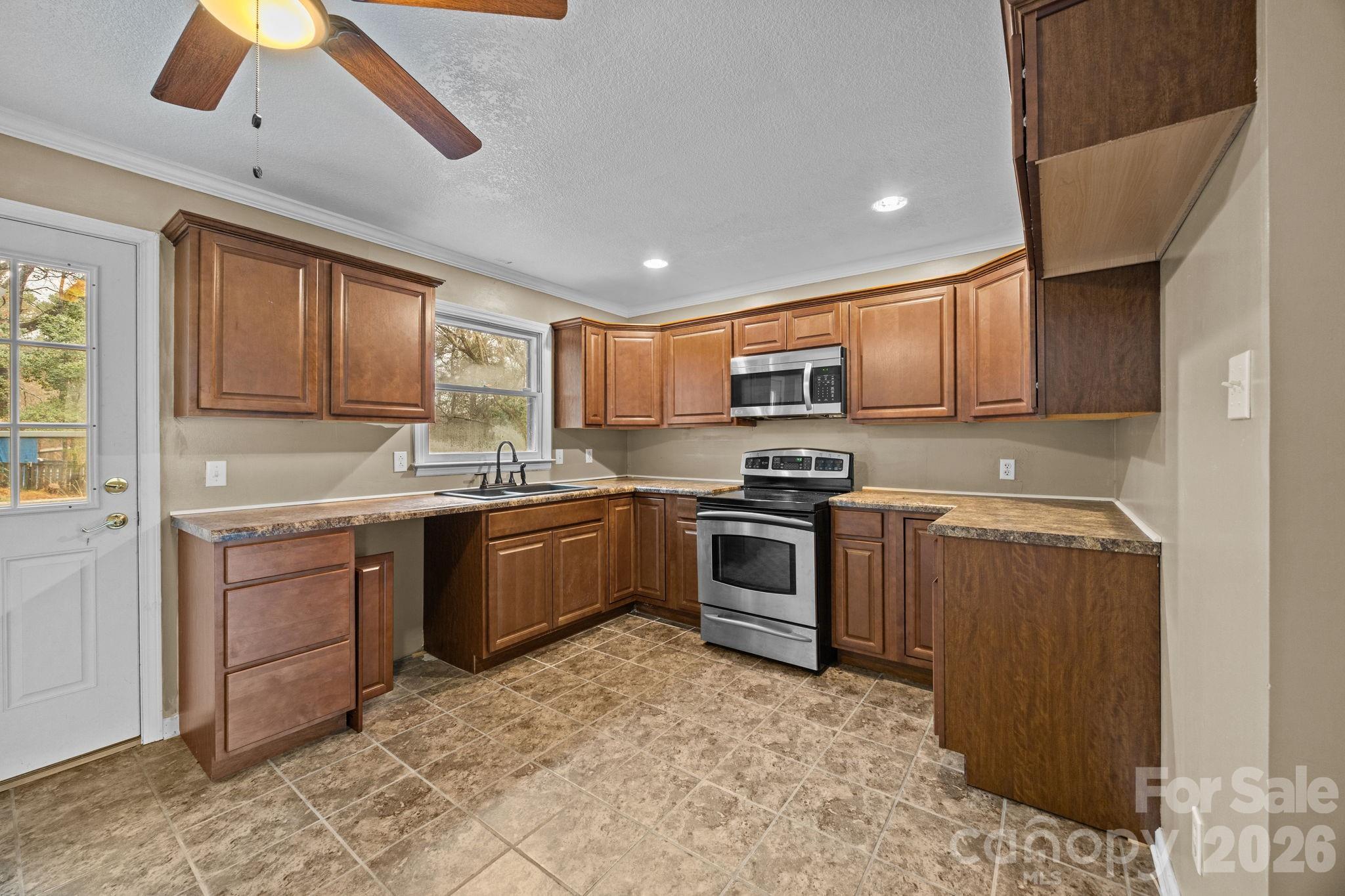 1158 Sunset Court Conover NC 28613