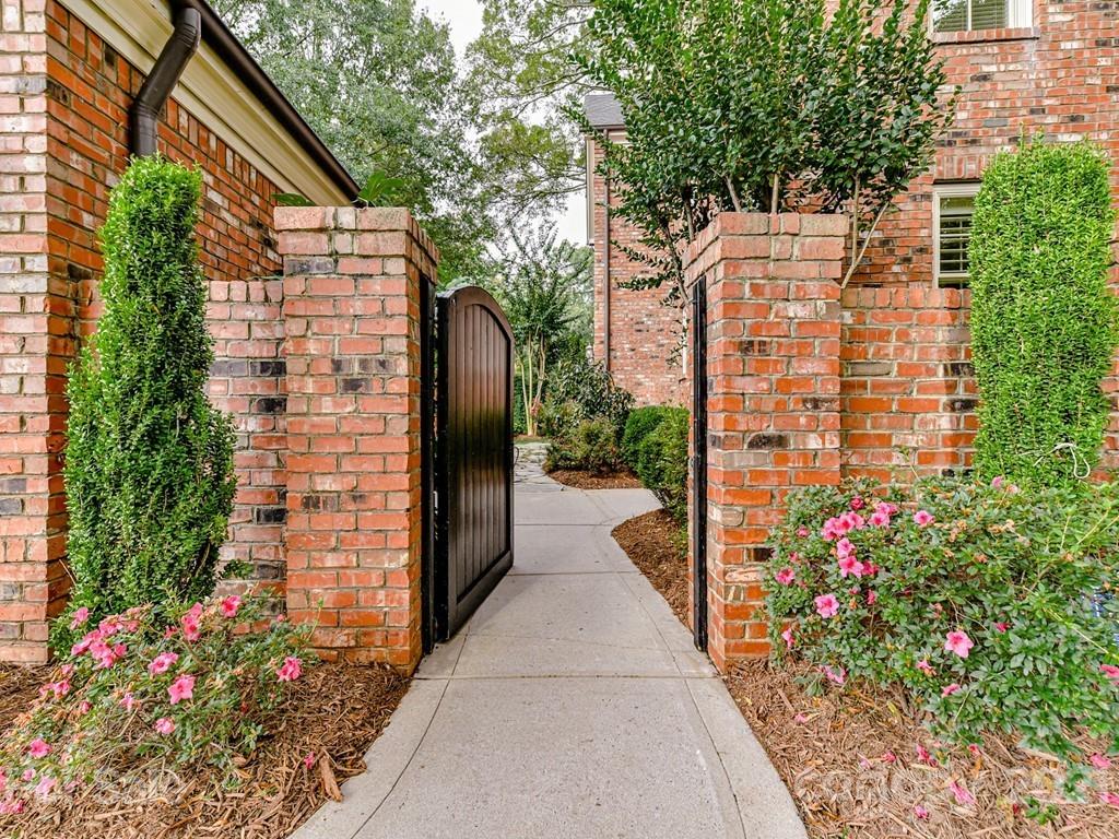 1240 Princeton Avenue Charlotte NC 28209