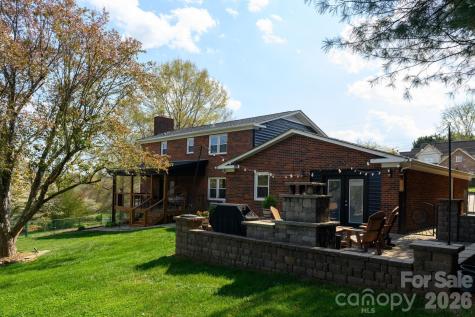 885 Beverly Circle NE Lenoir NC 28645