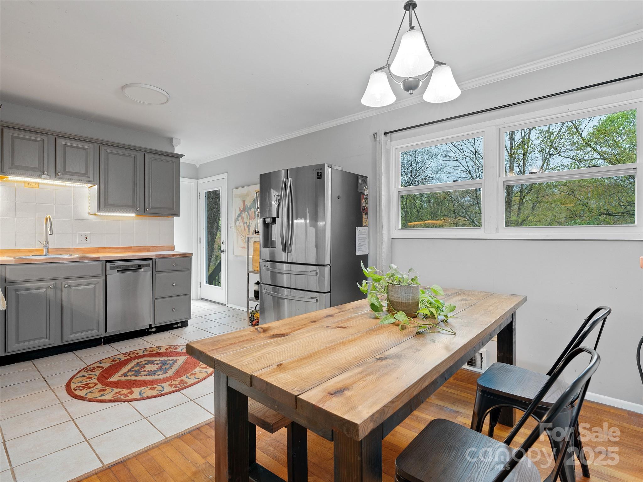 64 Greeley Street Asheville NC 28806
